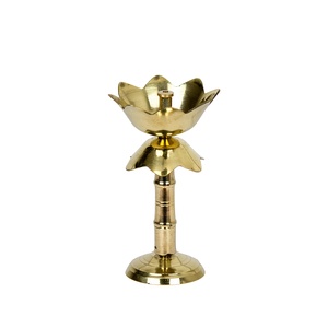 BRASS KAMAL STAND DIVA (0000)